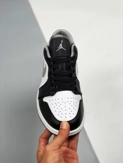 Air Jordan 1 Low Black Medium Grey 553558-040 For Sale -Cheap Jordan Shop Air Jordan 1 Low Black Medium Grey 553558 040 For Sale 5