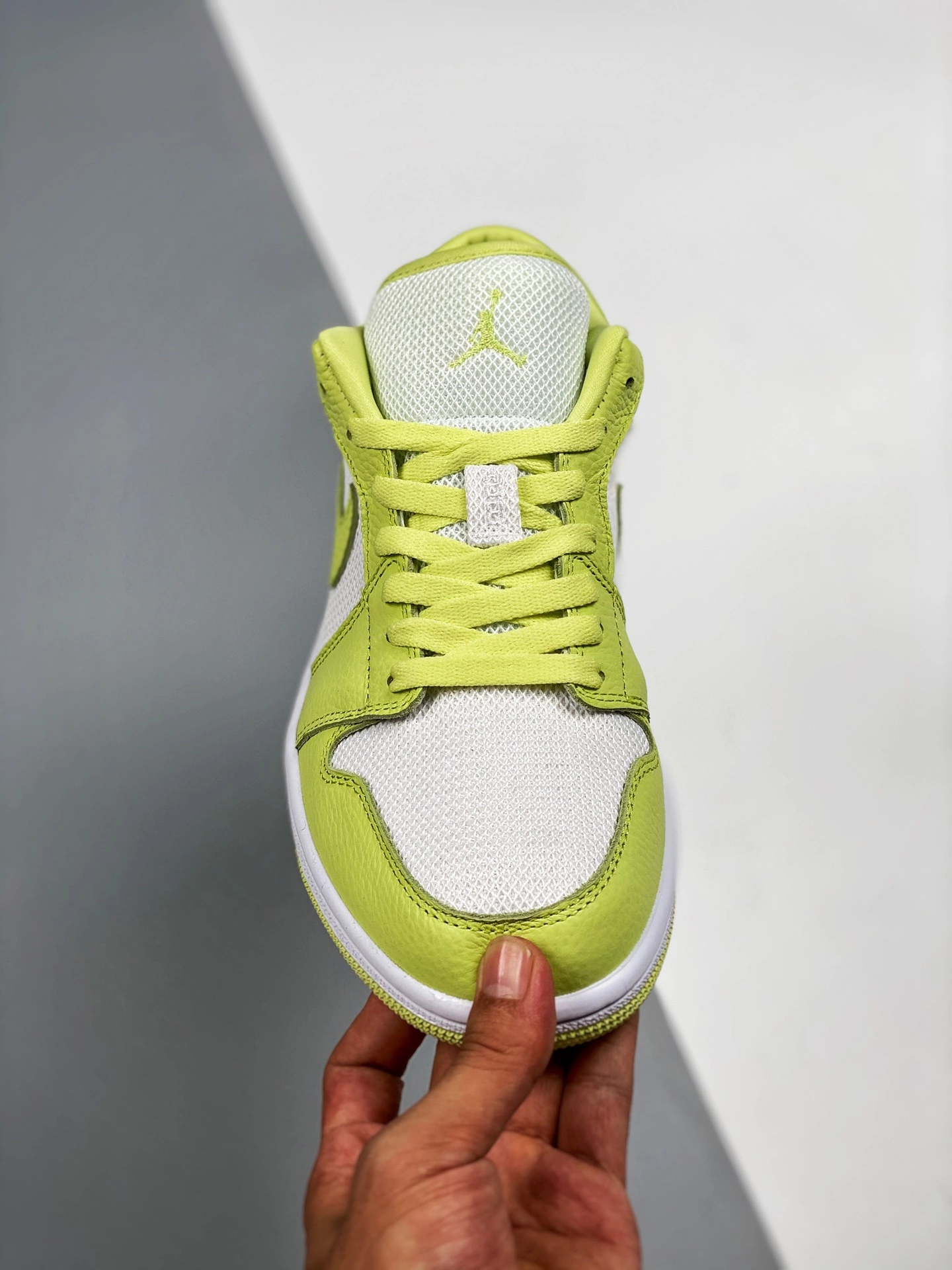 Air Jordan 1 Low Summit White/Limelight DH9619-103 For Sale 8 Air Jordan 1 Low Summit White/Limelight DH9619-103 For Sale - Image 6