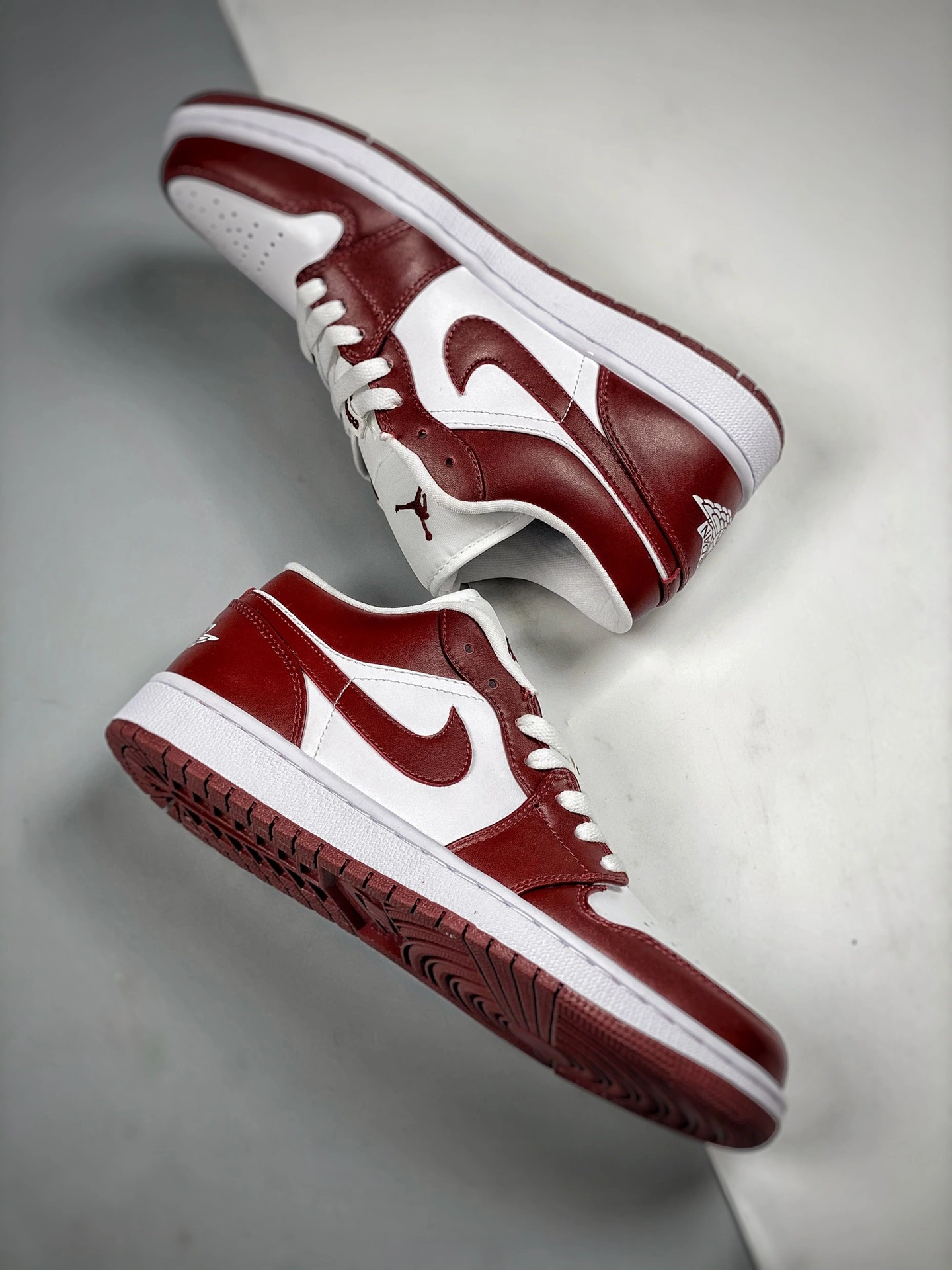 Air Jordan 1 Low White/Bronze Eclipse DC0774-116 For Sale 6 Air Jordan 1 Low White/Bronze Eclipse DC0774-116 For Sale - Image 4