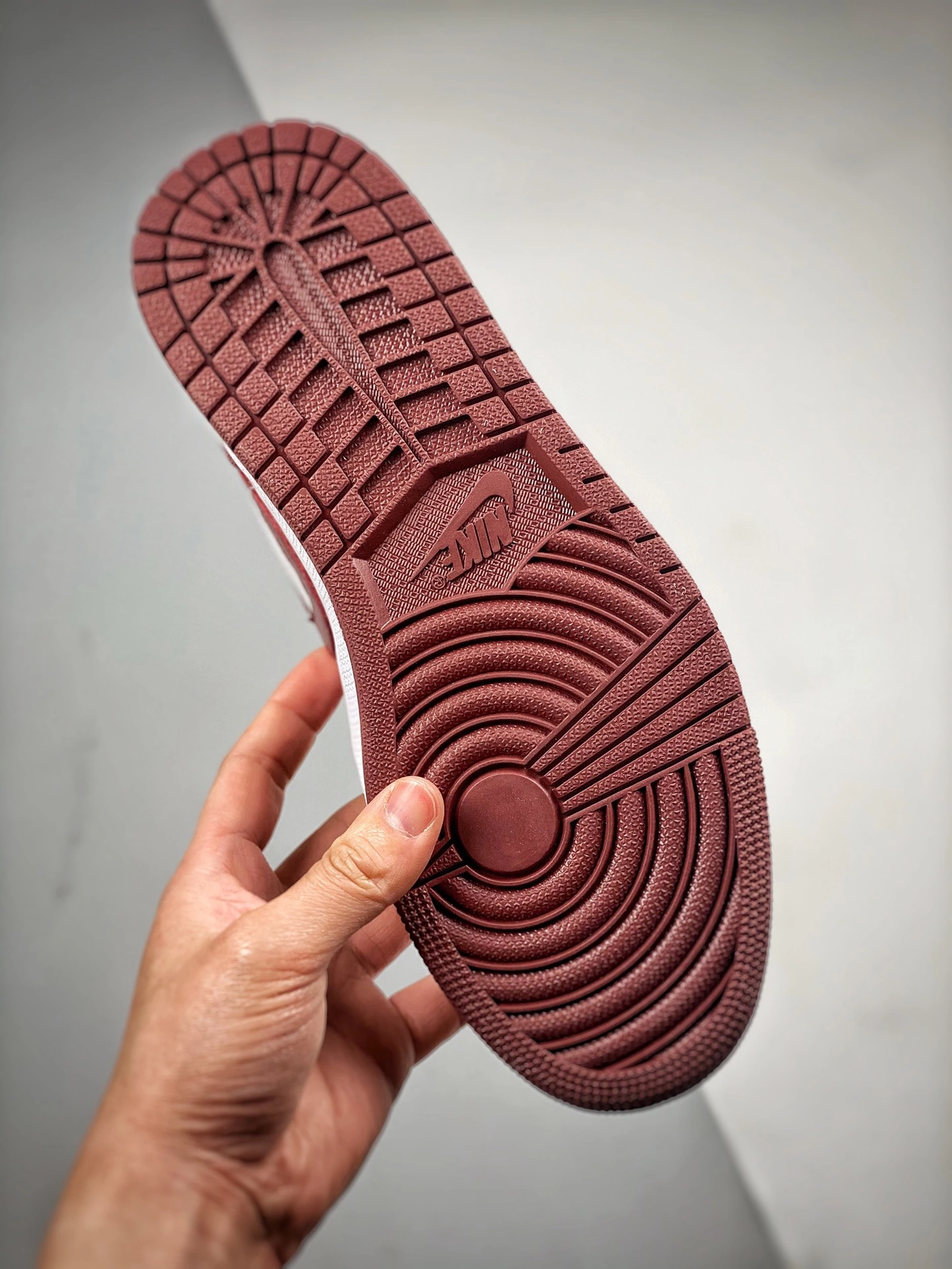 Air Jordan 1 Low White/Bronze Eclipse DC0774-116 For Sale 10 Air Jordan 1 Low White/Bronze Eclipse DC0774-116 For Sale - Image 8