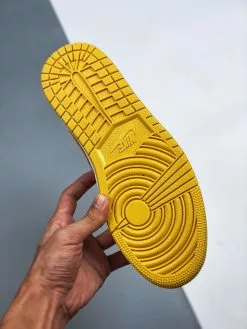Air Jordan 1 Low White/Pollen 553558-171 For Sale -Cheap Jordan Shop Air Jordan 1 Low White Yellow 553558 171 For Sale 6 1