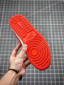 Air Jordan 1 Mid Orange And White BQ6472-116 For Sale 16 Air Jordan 1 Mid Orange And White BQ6472-116 For Sale -Cheap Jordan Shop Air Jordan 1 Mid Orange and White BQ6472 116 For Sale 6