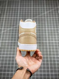 Air Jordan 1 Mid “Tan Gum” 554724-271 For Sale 17 Air Jordan 1 Mid “Tan Gum” 554724-271 For Sale -Cheap Jordan Shop Air Jordan 1 Mid Tan Gum 554724 271 For Sale 7