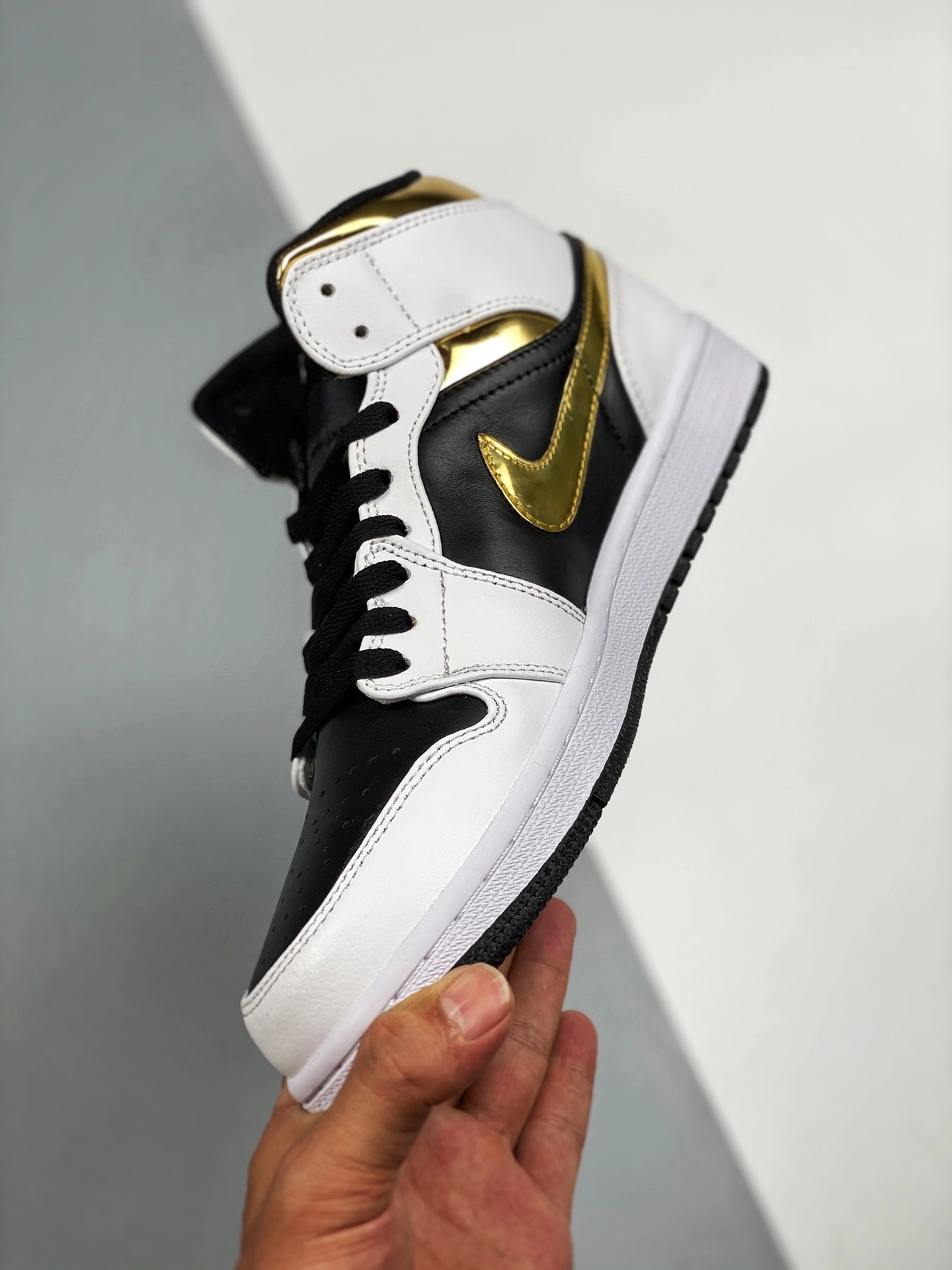 Air Jordan 1 Mid White/Black-Metallic Gold For Sale 7 Air Jordan 1 Mid White/Black-Metallic Gold For Sale - Image 5