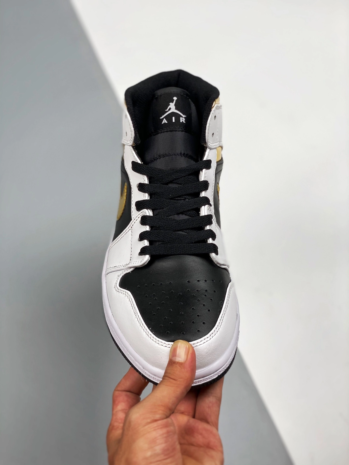 Air Jordan 1 Mid White/Black-Metallic Gold For Sale 8 Air Jordan 1 Mid White/Black-Metallic Gold For Sale - Image 6