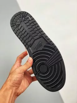 Air Jordan 1 Mid White/University Gold-Black 554724-170 For Sale -Cheap Jordan Shop Air Jordan 1 Mid White University Gold Black 554724 170 For Sale 6