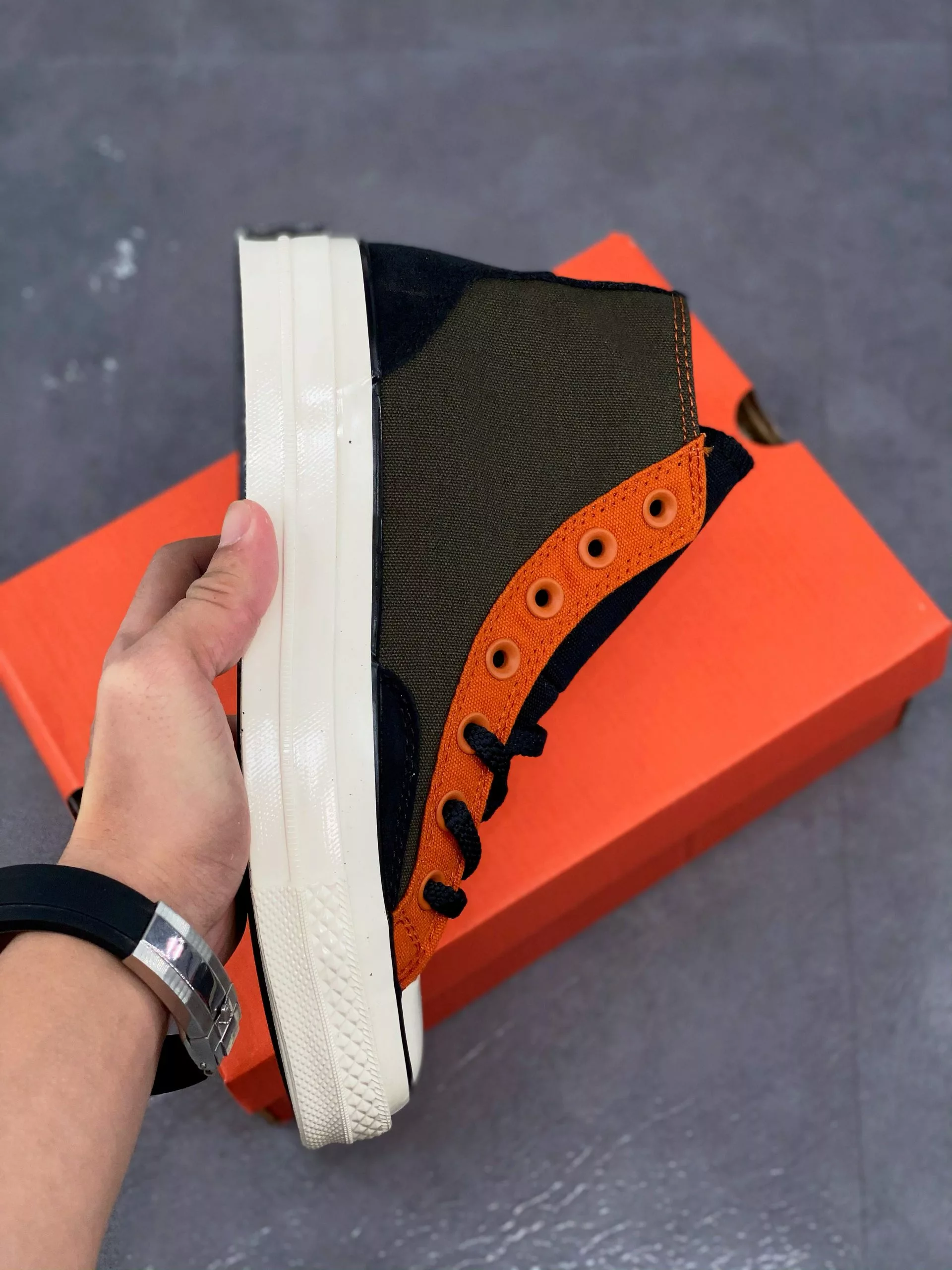 Converse Court Reimagined Chuck 70 Cargo Khaki/Fire Pit/Egret 171685C For Sale 4 Converse Court Reimagined Chuck 70 Cargo Khaki/Fire Pit/Egret 171685C For Sale - Image 2