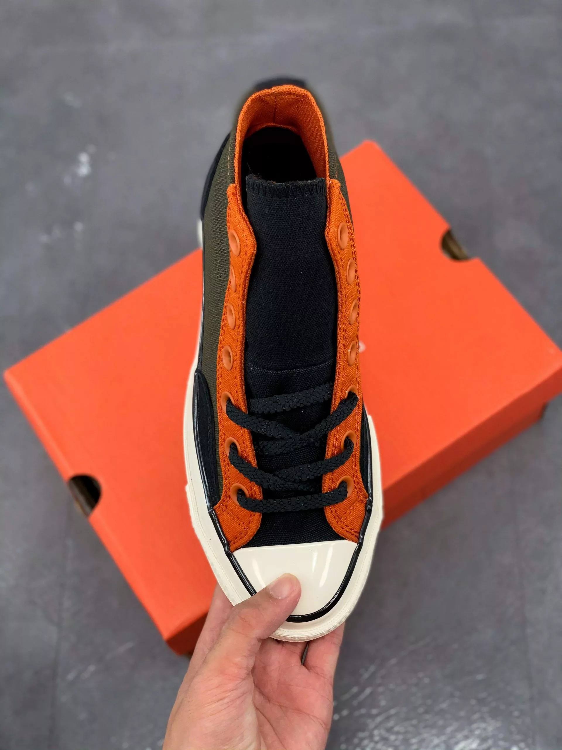 Converse Court Reimagined Chuck 70 Cargo Khaki/Fire Pit/Egret 171685C For Sale 5 Converse Court Reimagined Chuck 70 Cargo Khaki/Fire Pit/Egret 171685C For Sale - Image 3