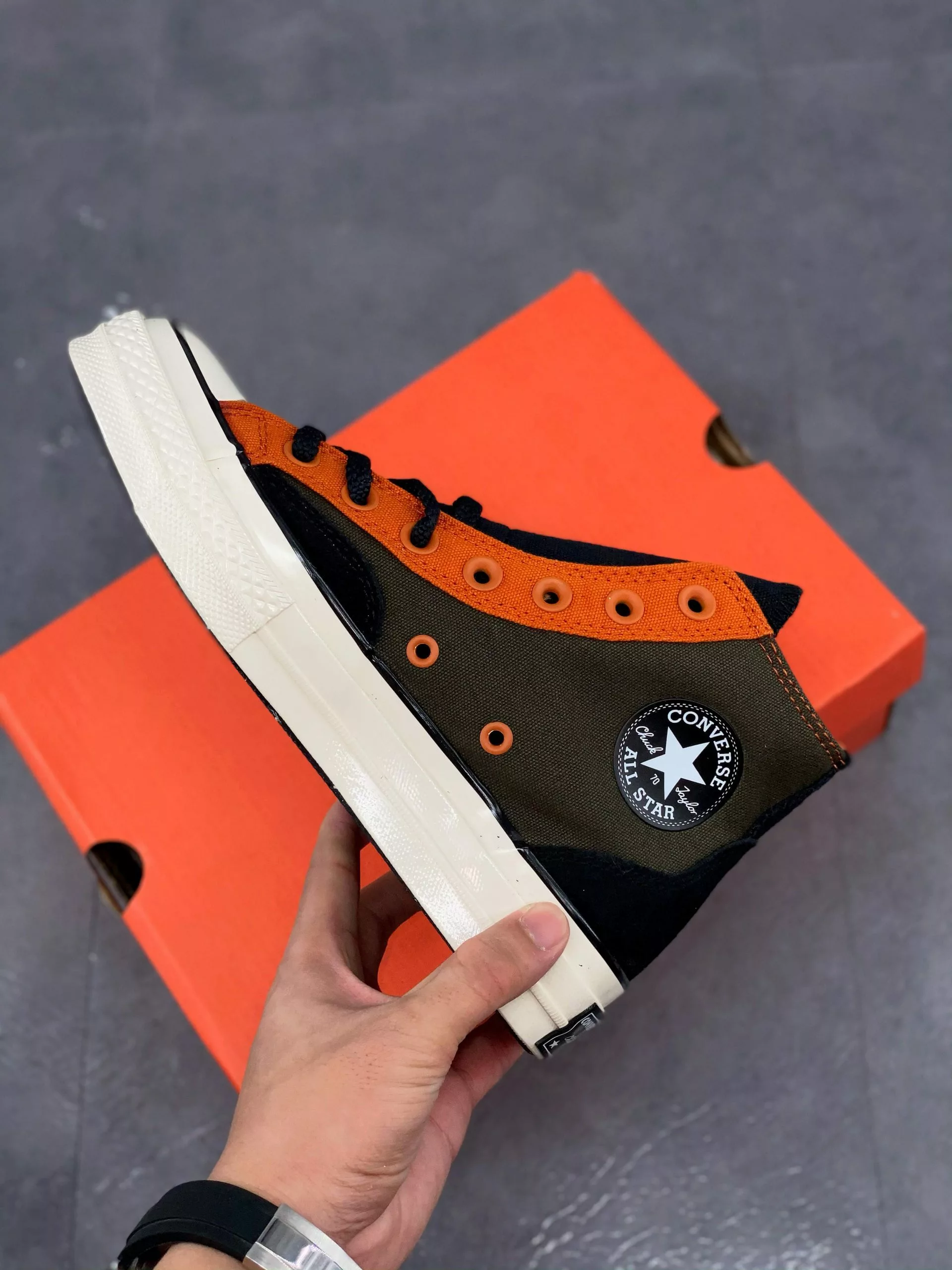 Converse Court Reimagined Chuck 70 Cargo Khaki/Fire Pit/Egret 171685C For Sale 6 Converse Court Reimagined Chuck 70 Cargo Khaki/Fire Pit/Egret 171685C For Sale - Image 4