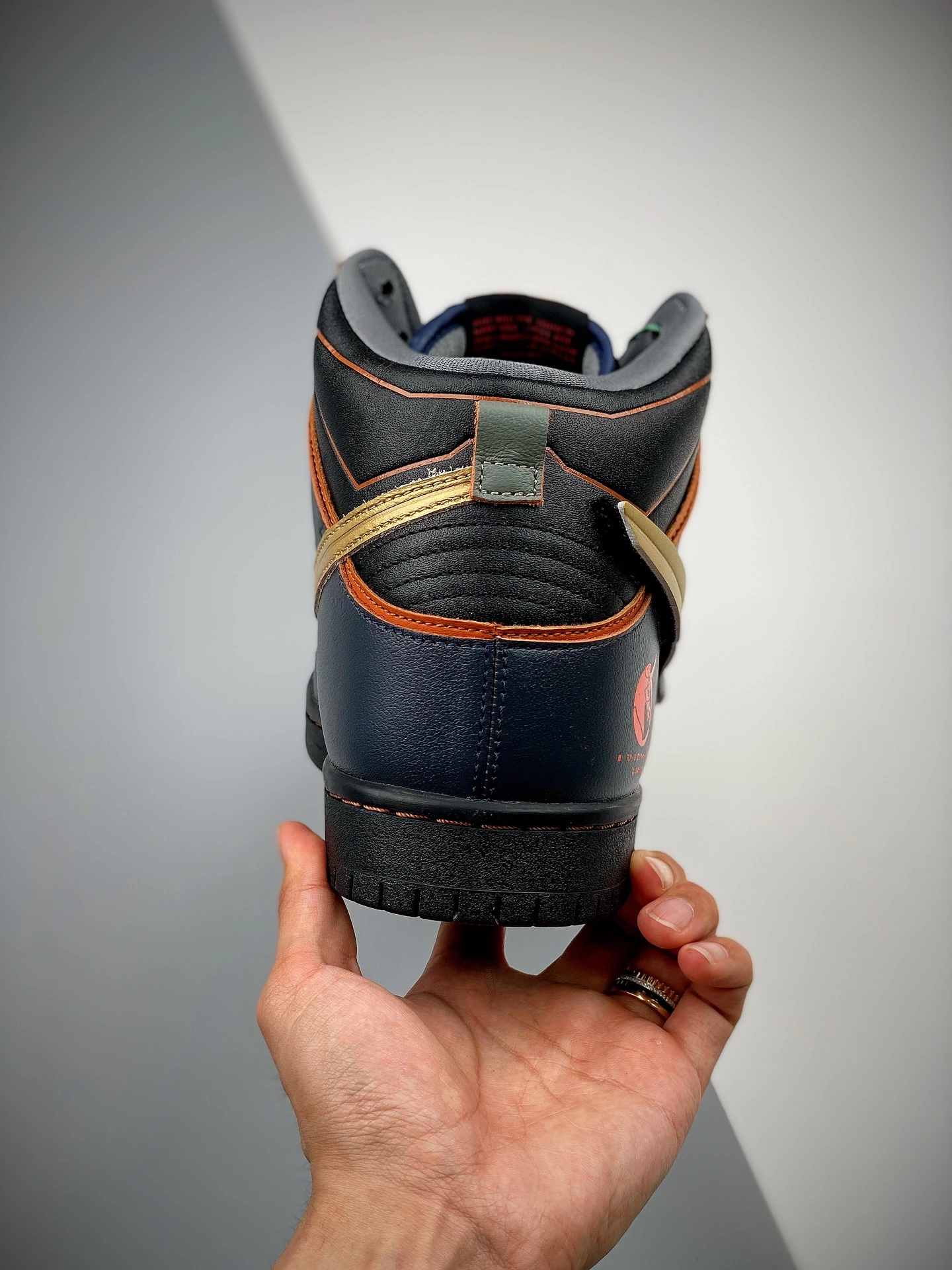 Gundam X Nike SB Dunk High Thunder Blue/Metallic Gold For Sale 9 Gundam X Nike SB Dunk High Thunder Blue/Metallic Gold For Sale - Image 7