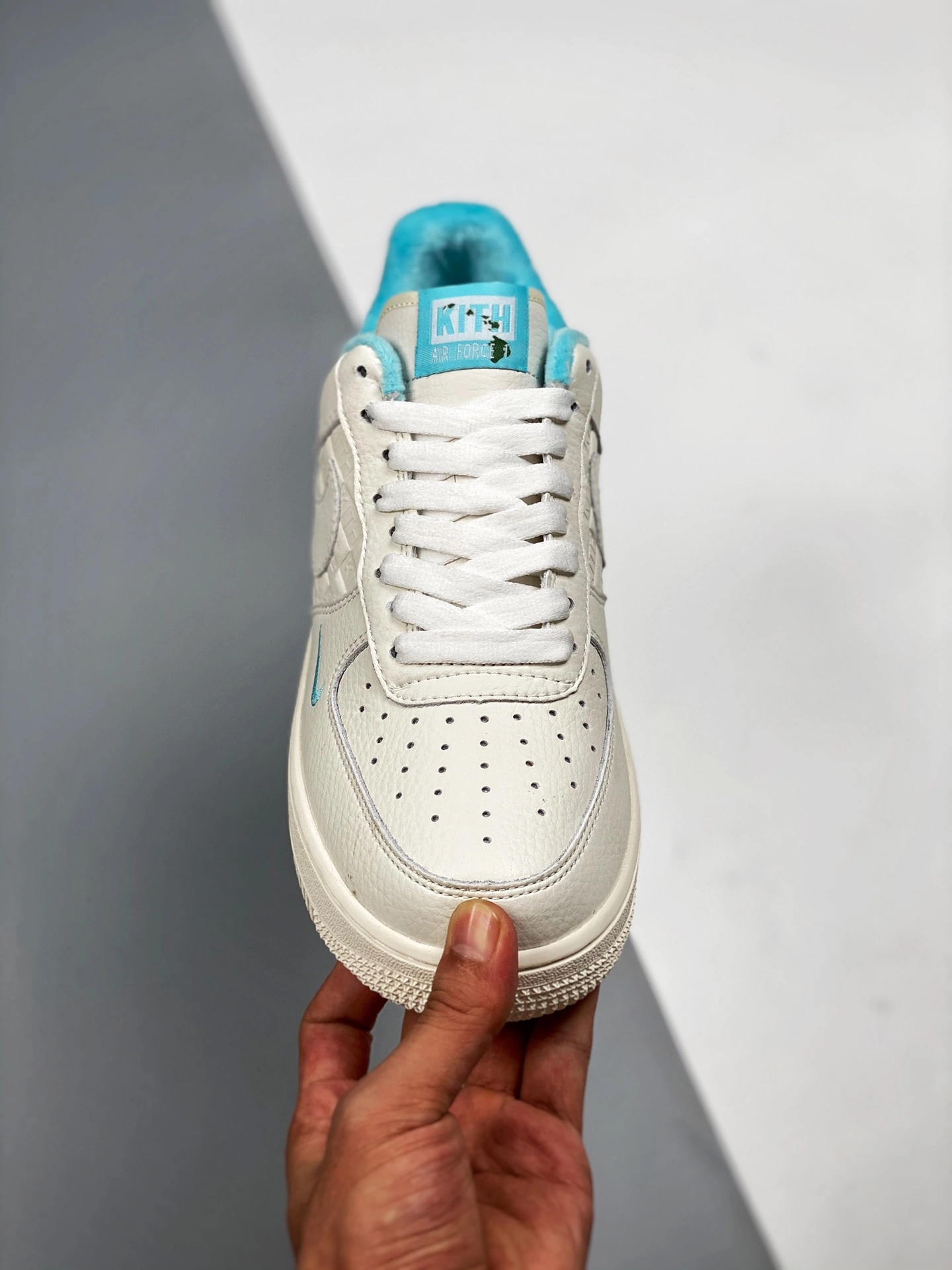 Kith X Nike Air Force 1 Low “Hawaii” White/Blue Lagoon-Aloe Verde For Sale 8 Kith X Nike Air Force 1 Low “Hawaii” White/Blue Lagoon-Aloe Verde For Sale - Image 6