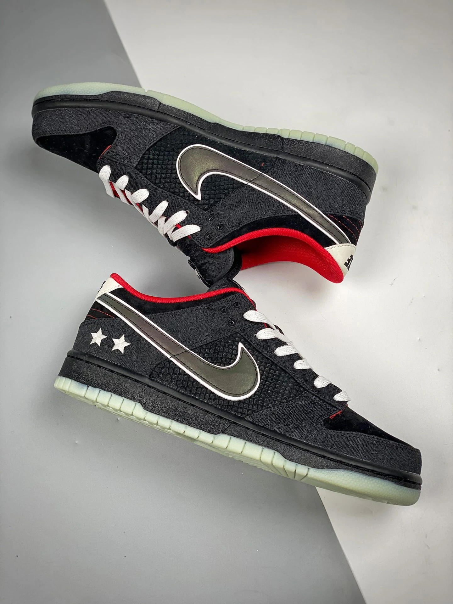 Nike SB Dunk LPL X Nike Dunk Low Black/White-Bright Crimson For Sale 6 Nike SB Dunk LPL X Nike Dunk Low Black/White-Bright Crimson For Sale - Image 4