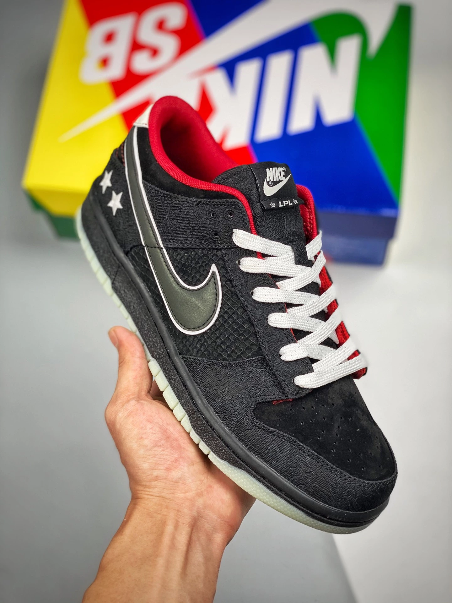 Nike SB Dunk LPL X Nike Dunk Low Black/White-Bright Crimson For Sale 3 Nike SB Dunk LPL X Nike Dunk Low Black/White-Bright Crimson For Sale
