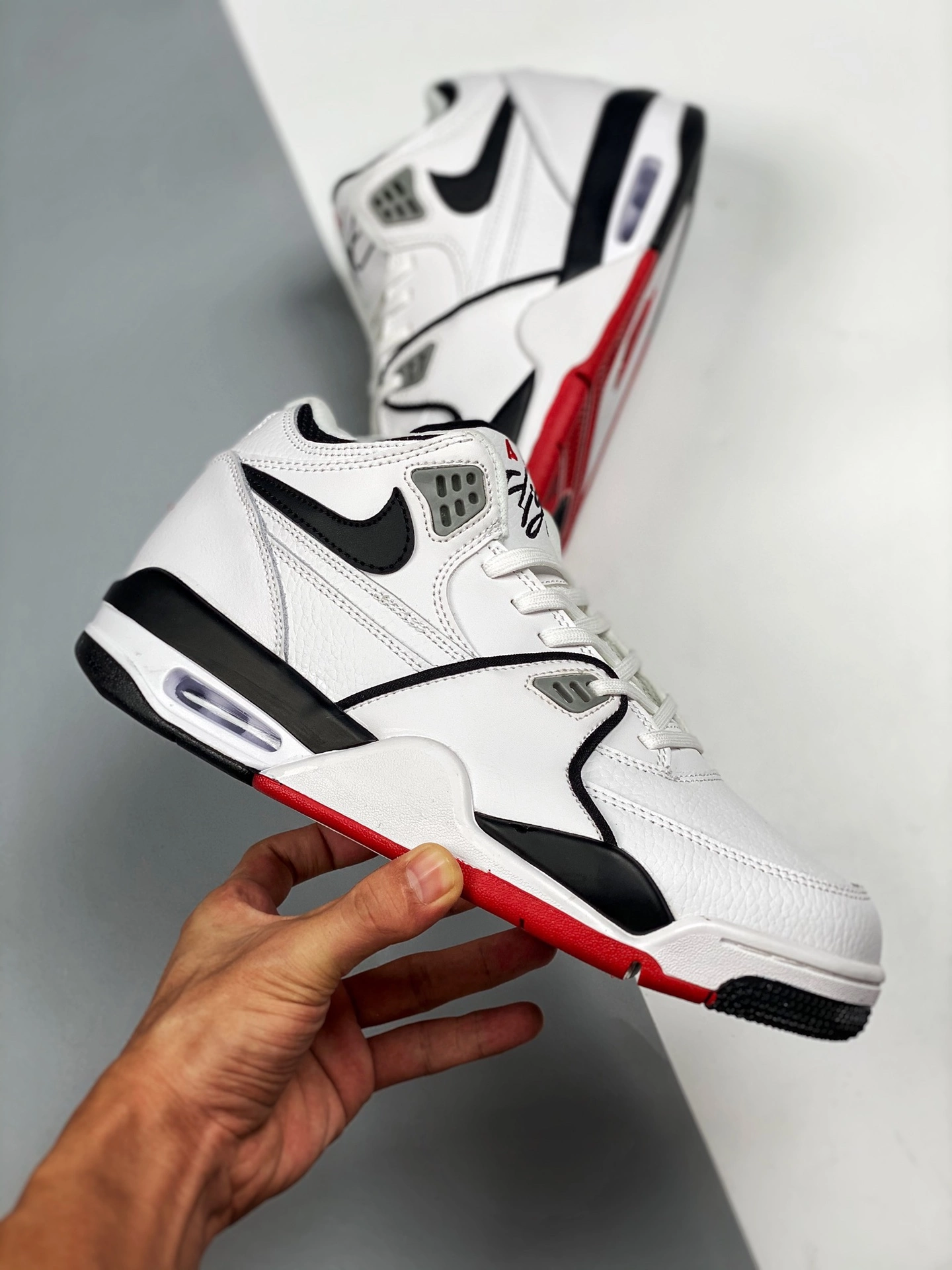 Jordan Mars 270 Nike Air Flight 89 ‘White Black’ DB5918-100 For Sale 4 Jordan Mars 270 Nike Air Flight 89 ‘White Black’ DB5918-100 For Sale - Image 2