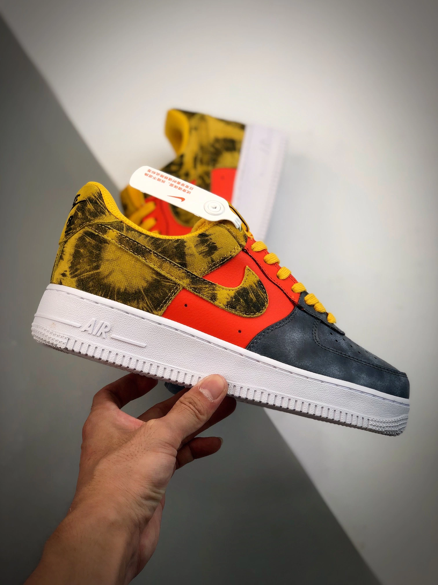 Nike Air Force 1 Dark Sulfur/Team Orange CZ0337-700 For Sale 4 Nike Air Force 1 Dark Sulfur/Team Orange CZ0337-700 For Sale - Image 2