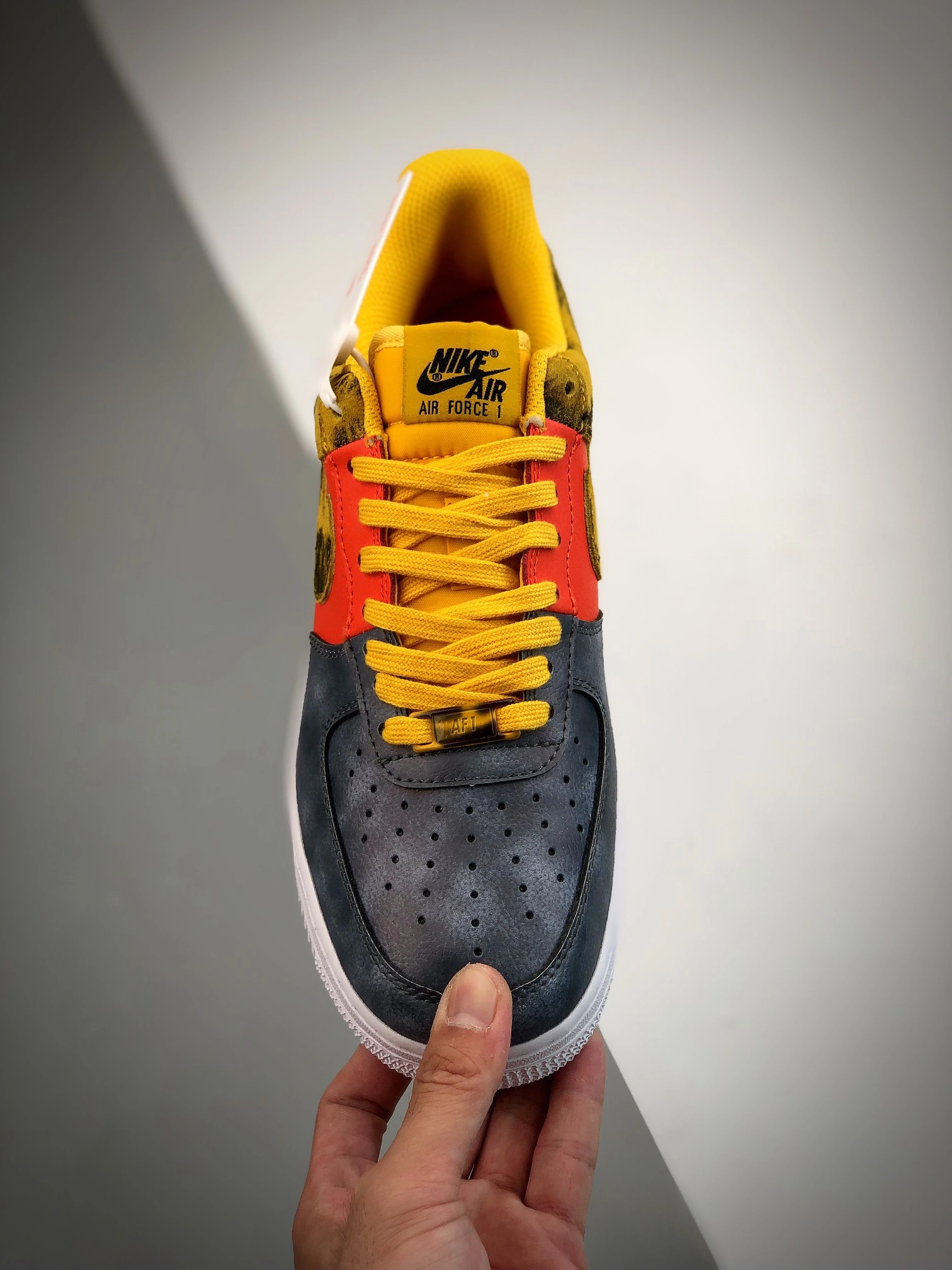 Nike Air Force 1 Dark Sulfur/Team Orange CZ0337-700 For Sale 8 Nike Air Force 1 Dark Sulfur/Team Orange CZ0337-700 For Sale - Image 6