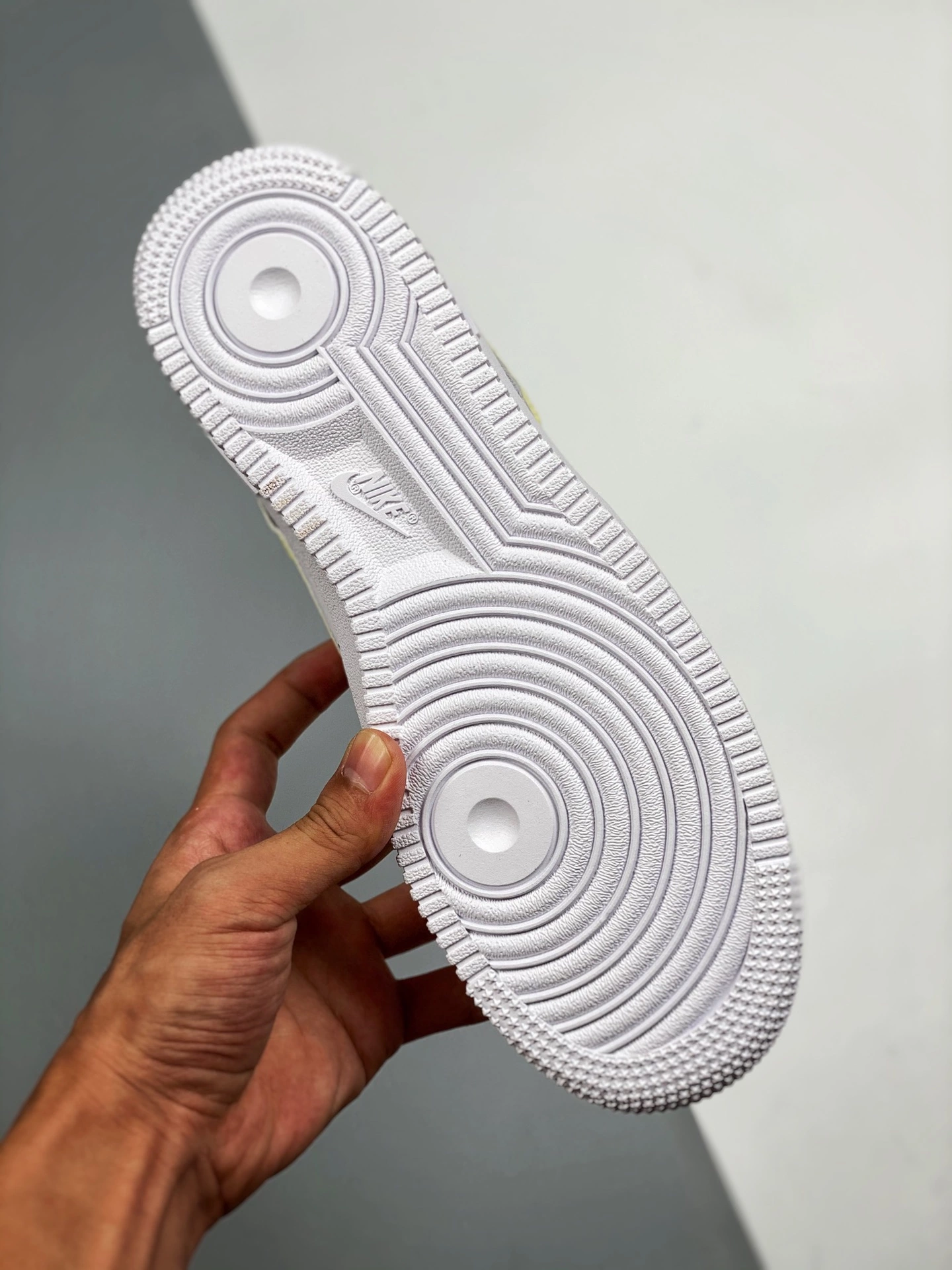 Nike Air Force 1 Low White Pink DN4930-100 For Sale 9 Nike Air Force 1 Low White Pink DN4930-100 For Sale - Image 7