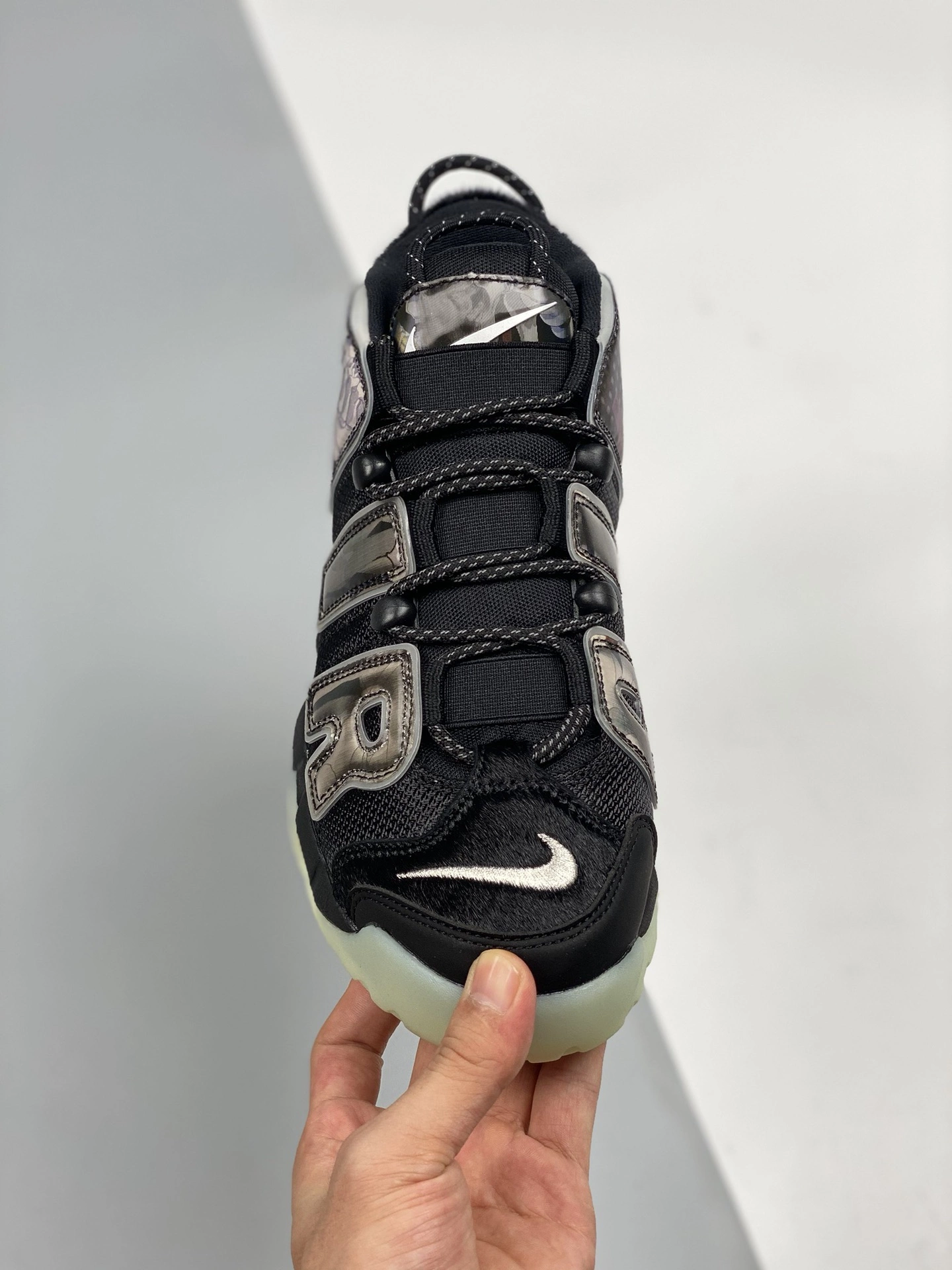 Nike Air More Uptempo “Utagawa Kuniyoshi” DM6213-045 For Sale 7 Nike Air More Uptempo “Utagawa Kuniyoshi” DM6213-045 For Sale - Image 6