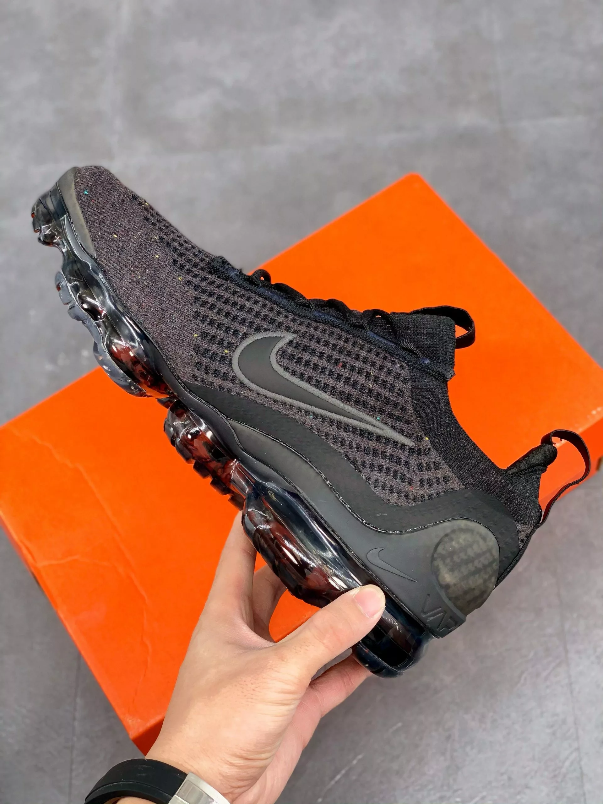 Nike Air VaporMax 2021 “Triple Black” DH4084-001 For Sale 5 Nike Air VaporMax 2021 “Triple Black” DH4084-001 For Sale - Image 3