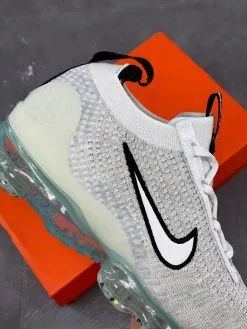 Nike Air VaporMax 2021 White/Black-Metallic Silver For Sale -Cheap Jordan Shop Nike Air VaporMax 2021 White Black Metallic Silver For Sale 4