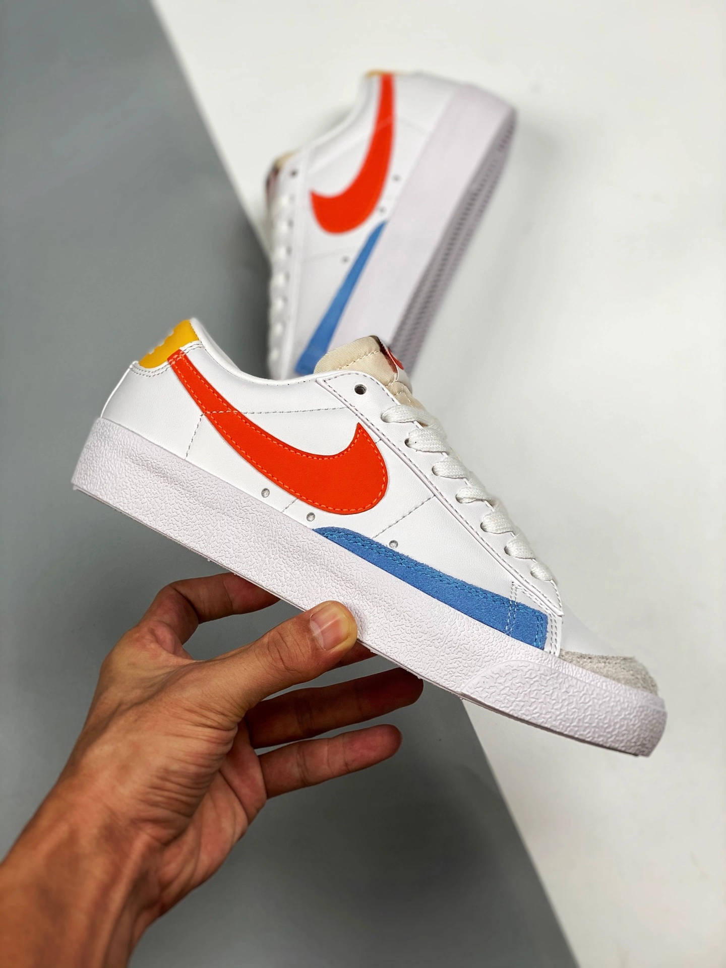 Nike Huarache Nike Blazer Low White Red Blue For Sale 4 Nike Huarache Nike Blazer Low White Red Blue For Sale - Image 2