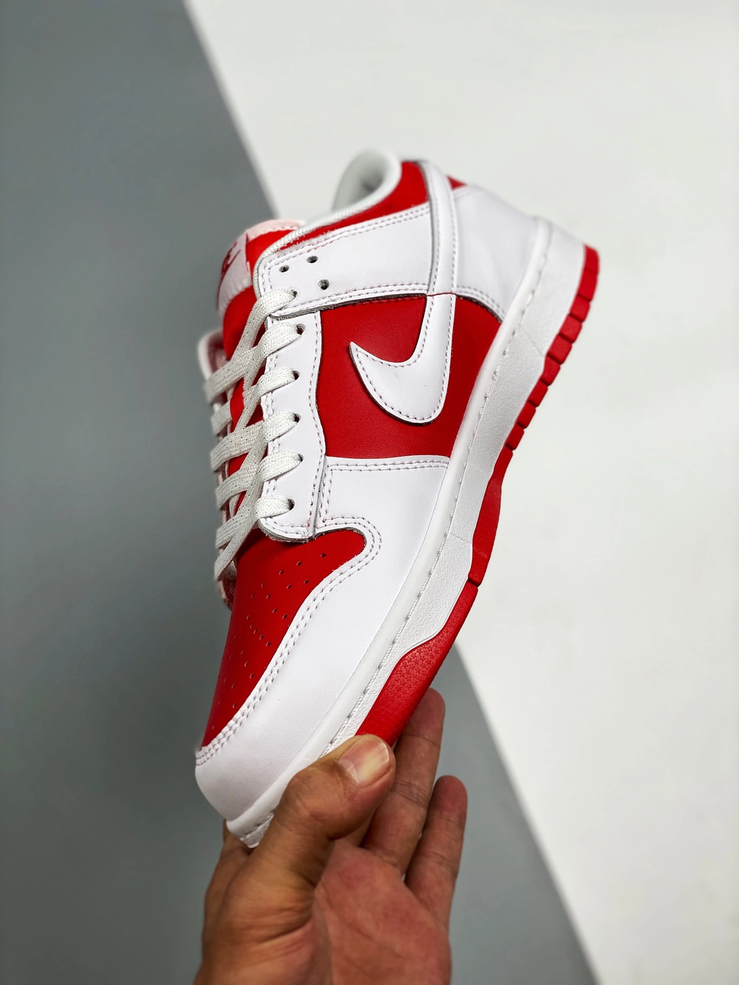 Nike SB Dunk Nike Dunk Low University Red/White-Total Orange For Sale 7 Nike SB Dunk Nike Dunk Low University Red/White-Total Orange For Sale - Image 5