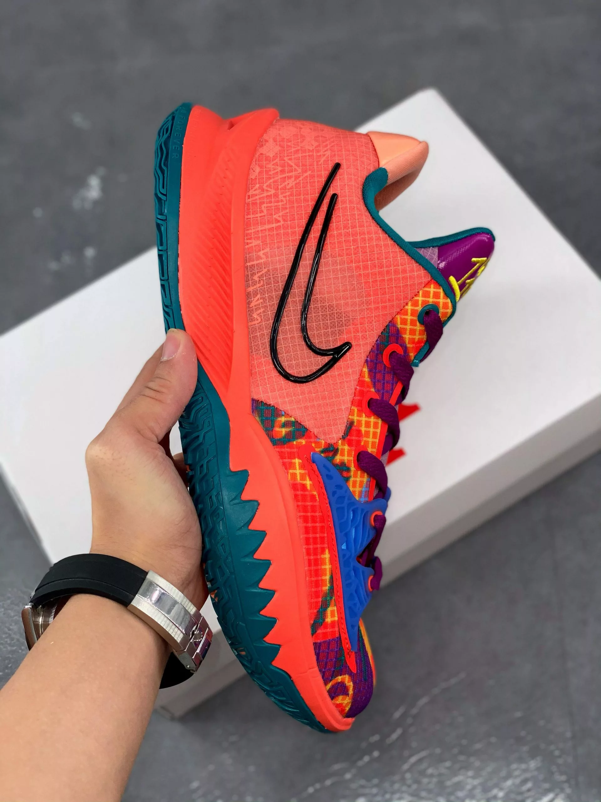 Nike Kyrie Low 4 “1 World 1 People” CW3985-600 For Sale 4 Nike Kyrie Low 4 “1 World 1 People” CW3985-600 For Sale - Image 2