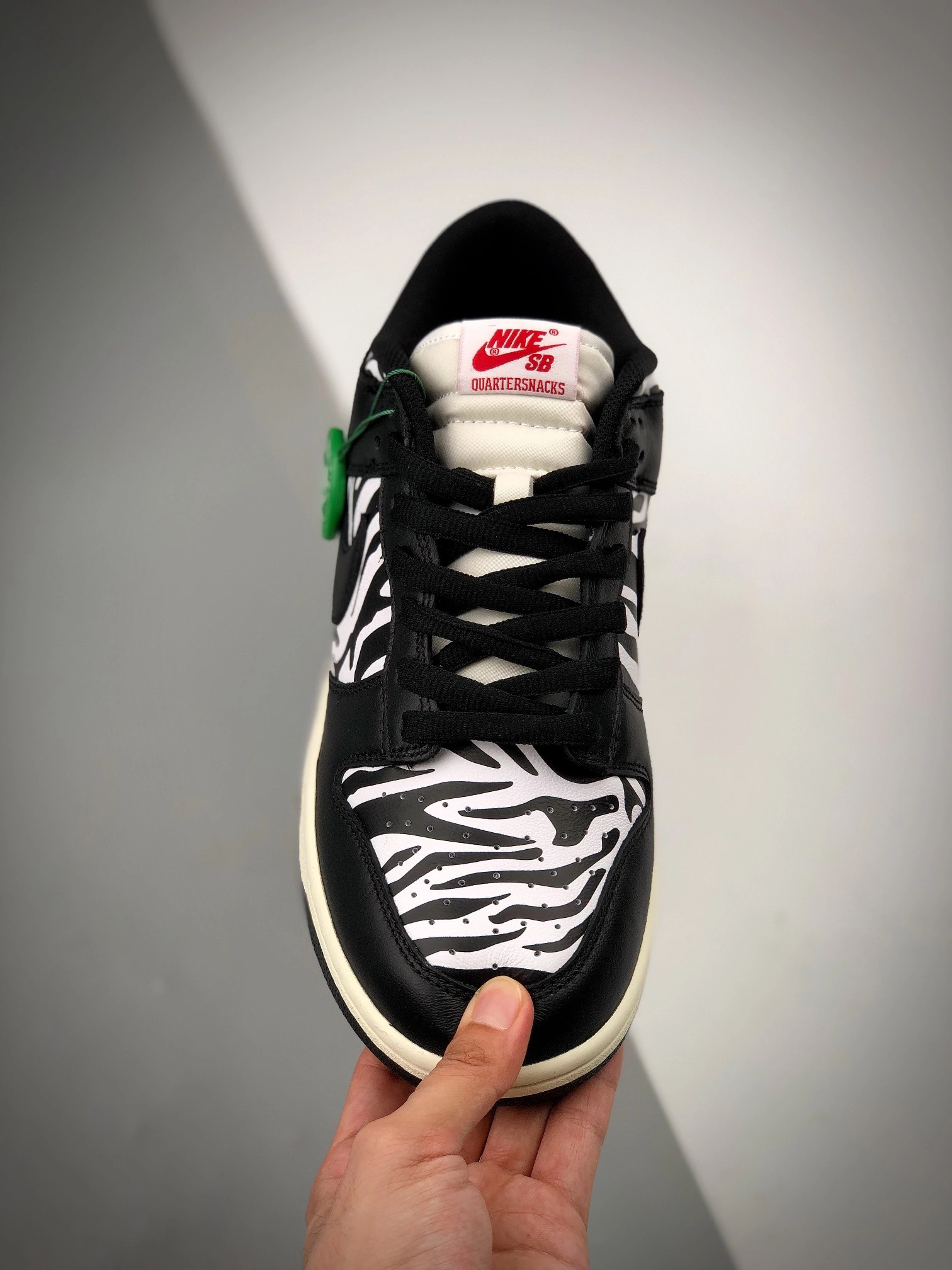 Quartersnacks X Nike SB Dunk Low “Zebra” Black/White DM3510-001 For Sale 8 Quartersnacks X Nike SB Dunk Low “Zebra” Black/White DM3510-001 For Sale - Image 6