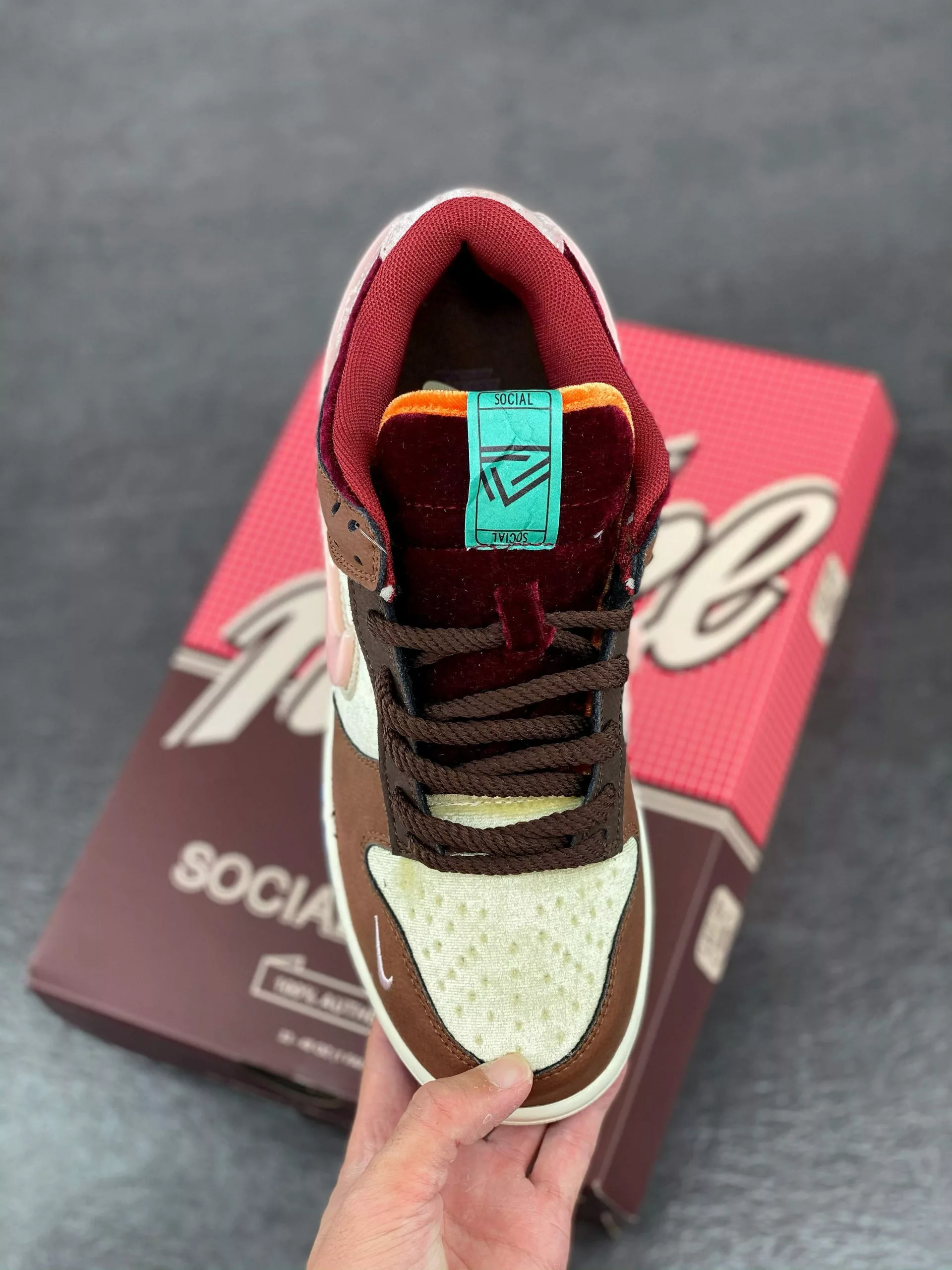 Nike SB Dunk Social Status X Nike Dunk Low “Chocolate Milk” Canvas/Mid Soft Pink-Burnt Brown For Sale 8 Nike SB Dunk Social Status X Nike Dunk Low “Chocolate Milk” Canvas/Mid Soft Pink-Burnt Brown For Sale - Image 6