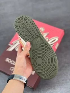 Nike SB Dunk Social Status X Nike Dunk Low “Strawberry Milk” For Sale -Cheap Jordan Shop Social Status x Nike Dunk Low Strawberry Milk For Sale 7