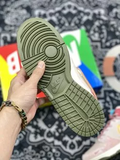 Nike SB Dunk Social Status X Nike Dunk Mid “Strawberry Milk” For Sale -Cheap Jordan Shop Social Status x Nike Dunk Mid Strawberry Milk For Sale 7