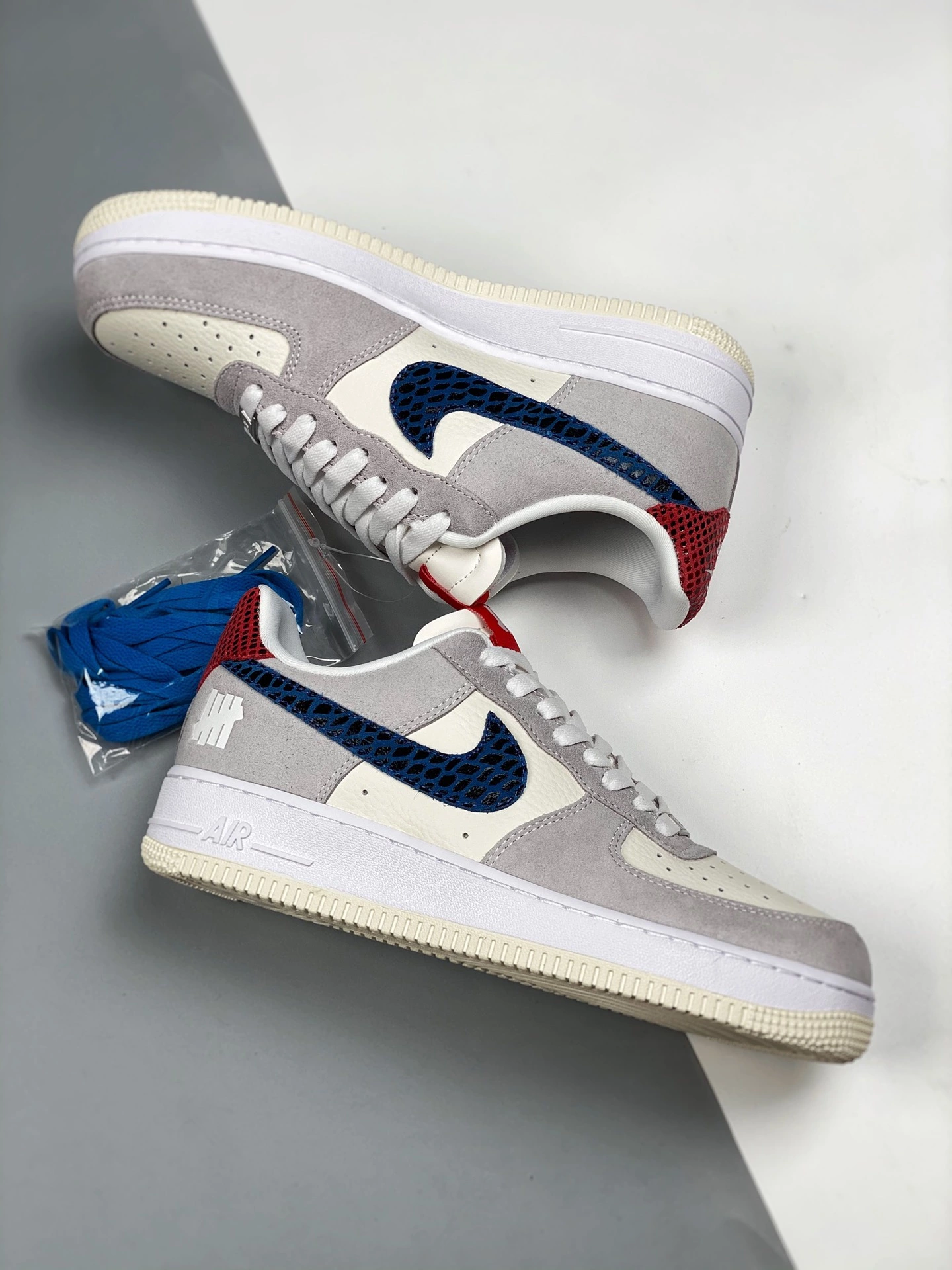 Undefeated X Nike Air Force 1 ‘5 On It’ Grey Fog/Imperial Blue For Sale 6 Undefeated X Nike Air Force 1 ‘5 On It’ Grey Fog/Imperial Blue For Sale - Image 4