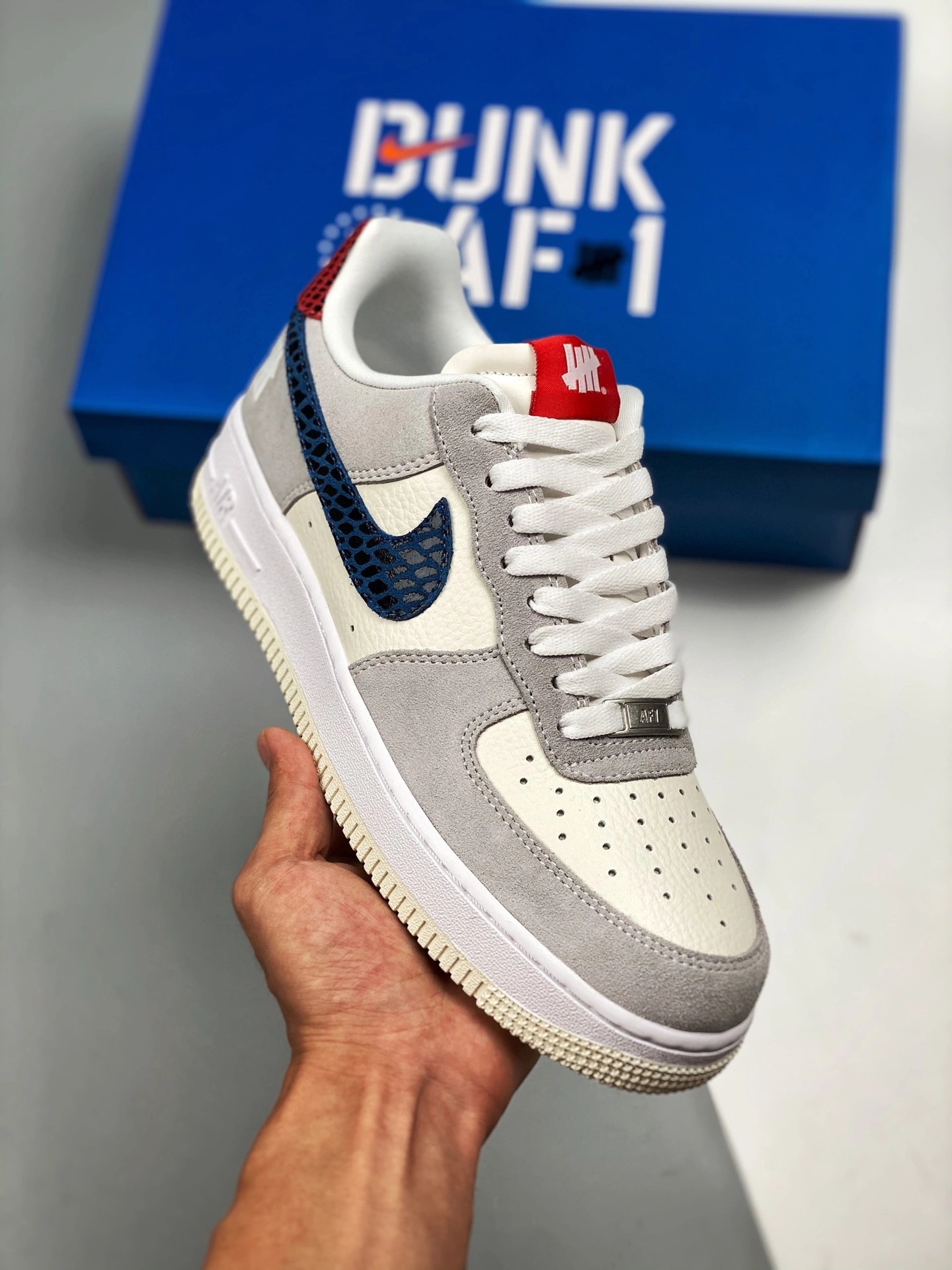 Undefeated X Nike Air Force 1 ‘5 On It’ Grey Fog/Imperial Blue For Sale 3 Undefeated X Nike Air Force 1 ‘5 On It’ Grey Fog/Imperial Blue For Sale