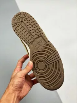 Nike SB Dunk Undefeated X Nike Dunk Low Canteen/Lemon Frost For Sale -Cheap Jordan Shop Undefeated x Nike Dunk Low Canteen Lemon Frost For Sale 6 1