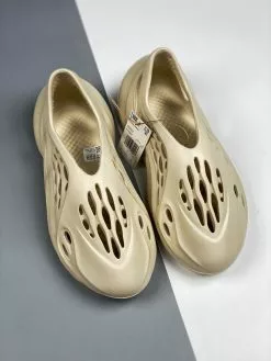 Sandals Adidas Yeezy Foam Runner “Sand” FY4567 For Sale -Cheap Jordan Shop adidas Yeezy Foam Runner Sand FY4567 For Sale 4